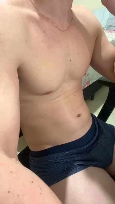 Modelinho_CP01 live cam on Cam4