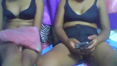 Moellah live cam on Cam4
