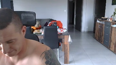 Moimetz57 live cam on Cam4