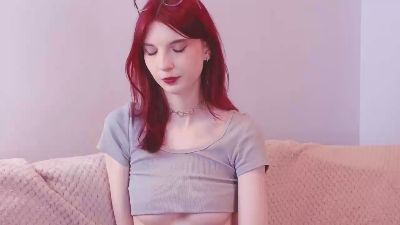 nude live webcam MoiraBlincoe