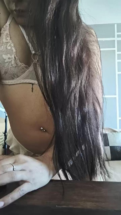 MoiraKiss live cam on Cam4