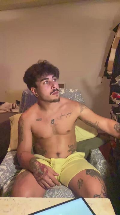 Mojitoxxx69 live cam on Cam4