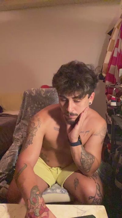 Mojitoxxx69 live cam on Cam4