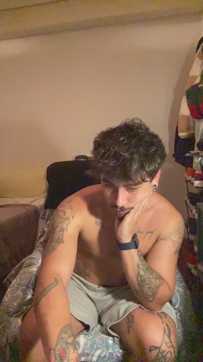 Mojitoxxx69 live cam on Cam4