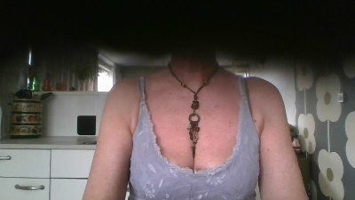 Moki2Love live cam on Cam4