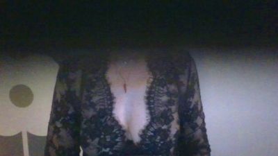 Moki2Love live cam on Cam4