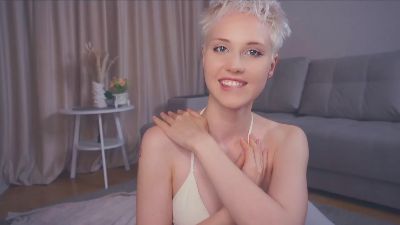 MollieKaltved live cam on Cam4