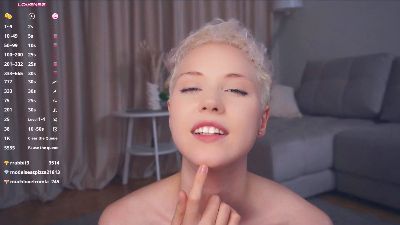 MollieKaltved live cam on Cam4