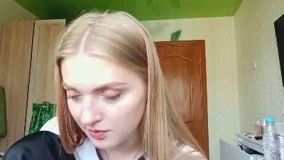 MollieOrozco live cam on Cam4