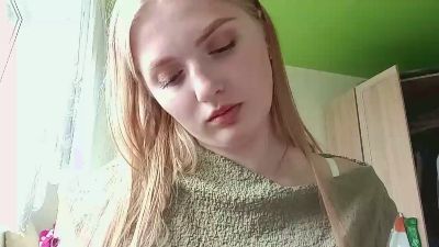 MollieOrozco live cam on Cam4
