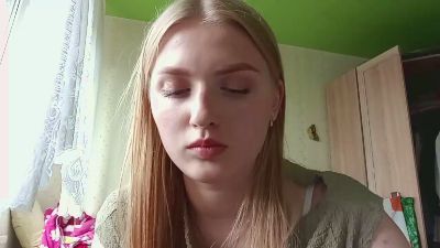 MollieOrozco live cam on Cam4
