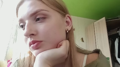 MollieOrozco live cam on Cam4