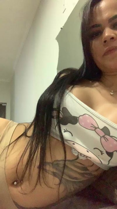 Molly9227 live sex cam preview from Brazil