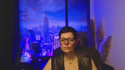 MollySun2 live cam on Cam4