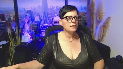 MollySun2 live cam on Cam4
