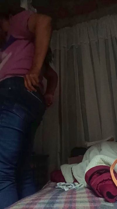 Mom_slut live cam on Cam4