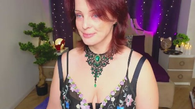 MommyMelodie live cam on Cam4