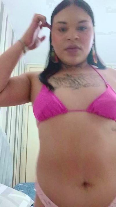 Momolopez live cam on Cam4