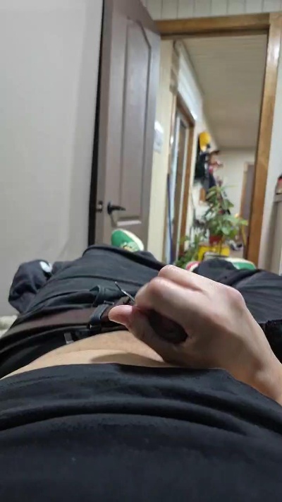 Mompisv live cam on Cam4