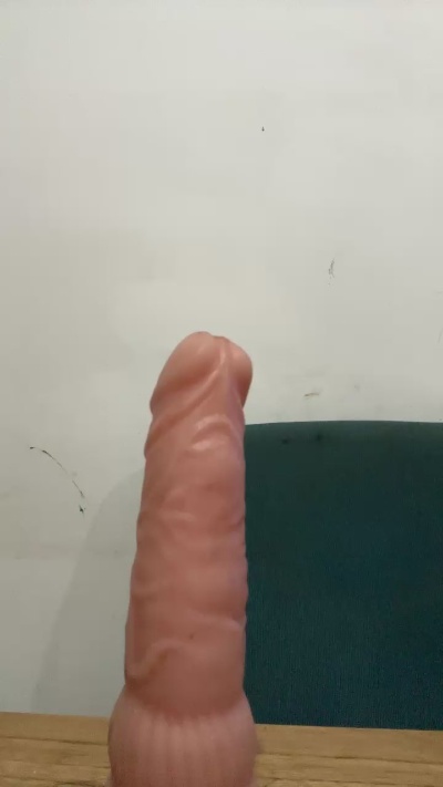 Momy_hot live cam on Cam4