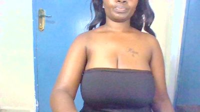 Monamore live cam on Cam4