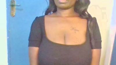 Monamore live cam on Cam4