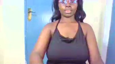 Monamore live cam on Cam4