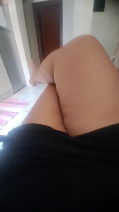 Monellina77 live cam on Cam4