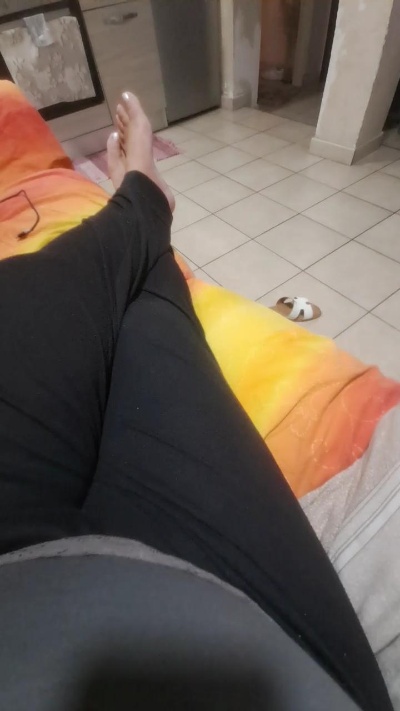 Monellina77 live cam on Cam4