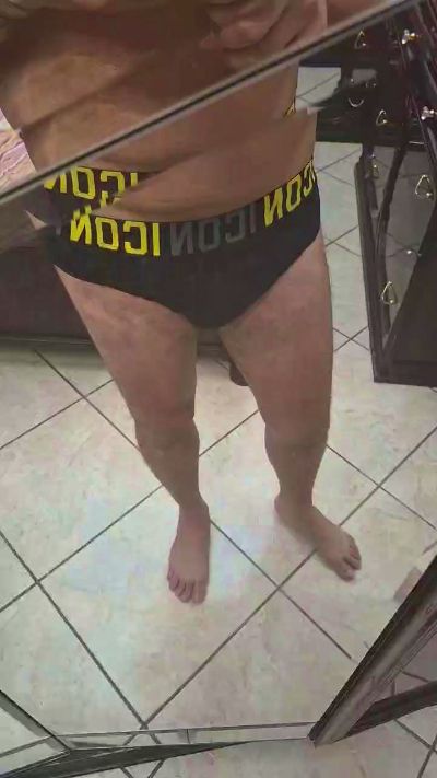 Monello90 live cam on Cam4