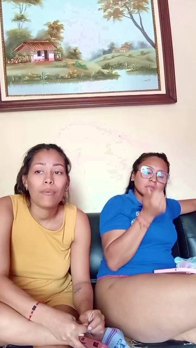 Monica2702 live cam on Cam4