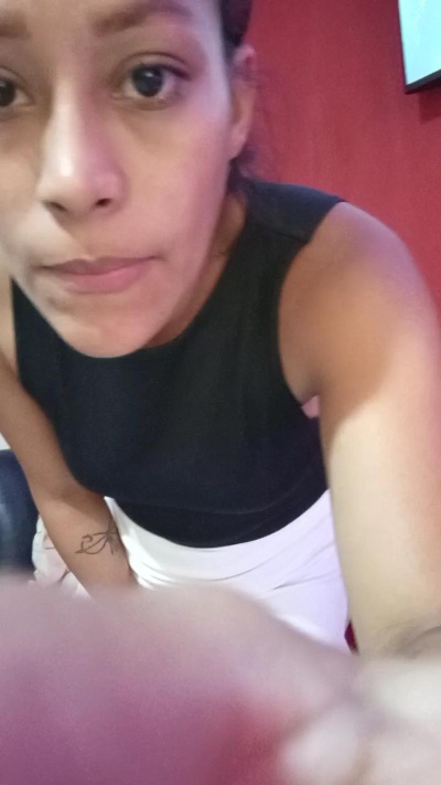 Monica2702 live cam on Cam4