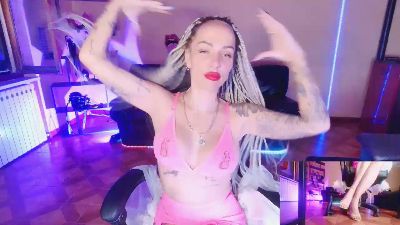 MonicaMaxwell live cam on Cam4