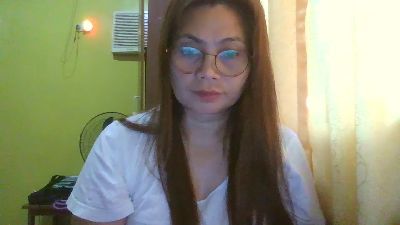 Monicabrave79 live cam on Cam4