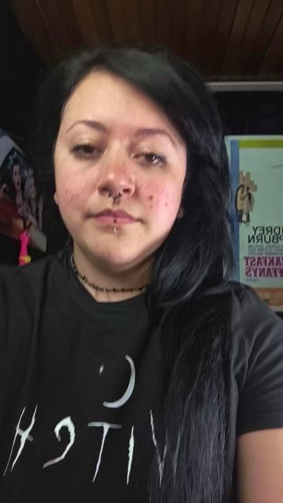MonikaBohn99 live cam on Cam4