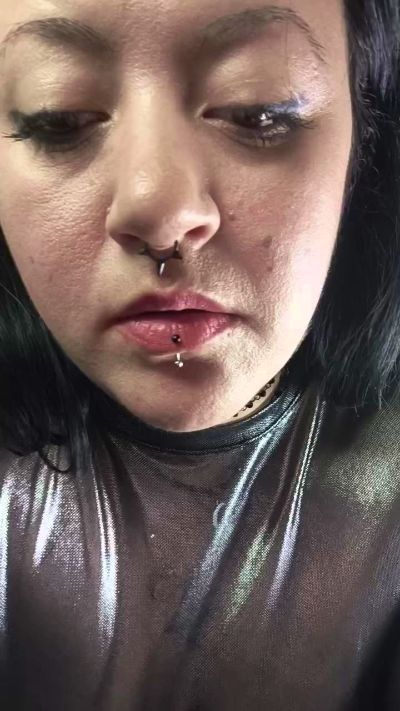 MonikaBohn99 live cam on Cam4