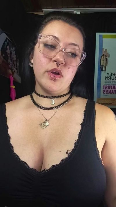 MonikaBohn99 live cam on Cam4