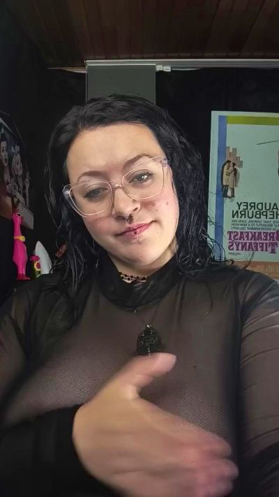 MonikaBohn99 live cam on Cam4