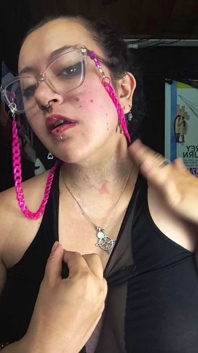 MonikaBohn99 live cam on Cam4