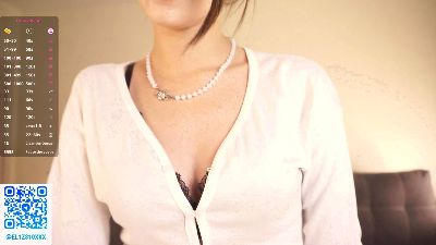 MonikaHerschell live cam on Cam4