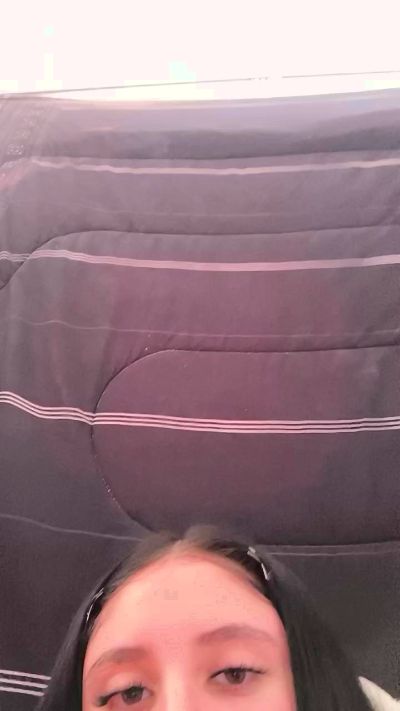 Monit4 live cam on Cam4