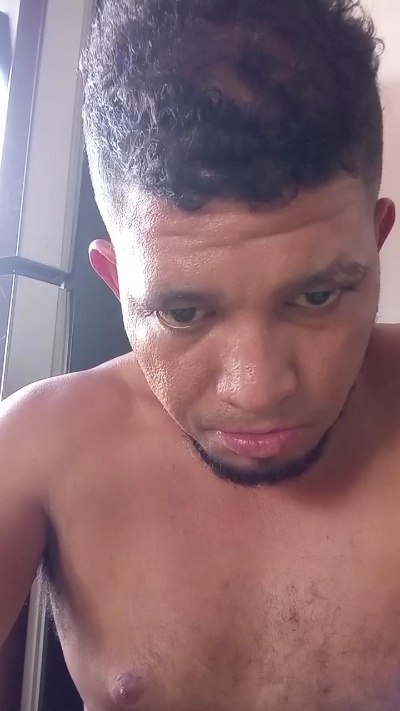 Monosqui live cam on Cam4