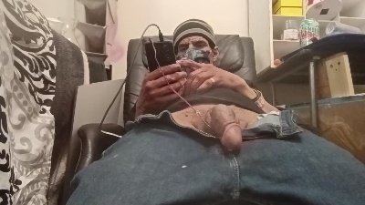 Monster696969 live cam on Cam4