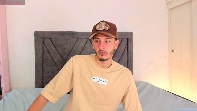 Monster_cock4u_ live cam on Cam4