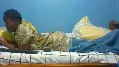 Montana_9 live cam on Cam4