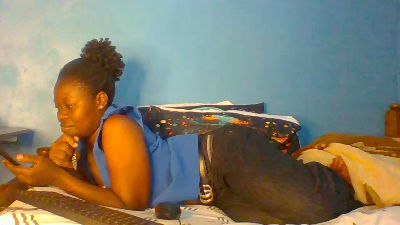 Montana_9 live cam on Cam4