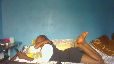 Montana_9 live cam on Cam4
