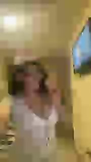 Monttychilena live cam on Cam4