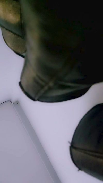 Moon6744 live cam on Cam4