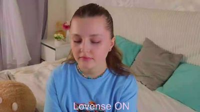MoonLagan live cam on Cam4